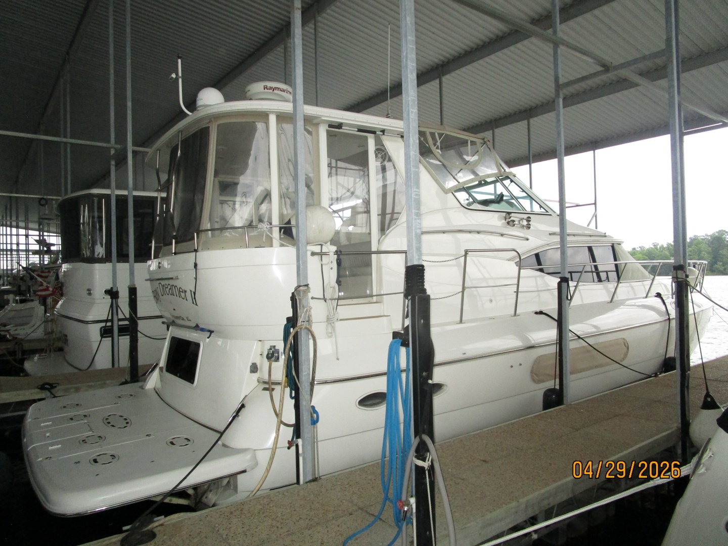 Cruisers Yachts-4450 2000-Bay Dreamer II Guntersville-Alabama-United States-44 Cruisers starboard aft profile-6075662 | Thumbnail