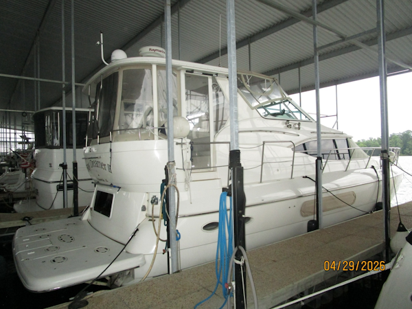 Cruisers Yachts-4450 2000-Bay Dreamer II Guntersville-Alabama-United States-44 Cruisers starboard aft profile-6075662