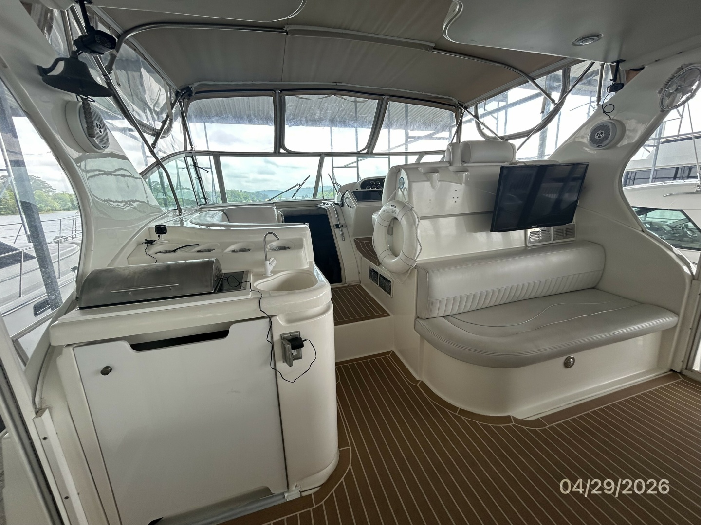 Cruisers Yachts-4450 2000-Bay Dreamer II Guntersville-Alabama-United States-44 Cruisers sundeck forward-6075669 | Thumbnail