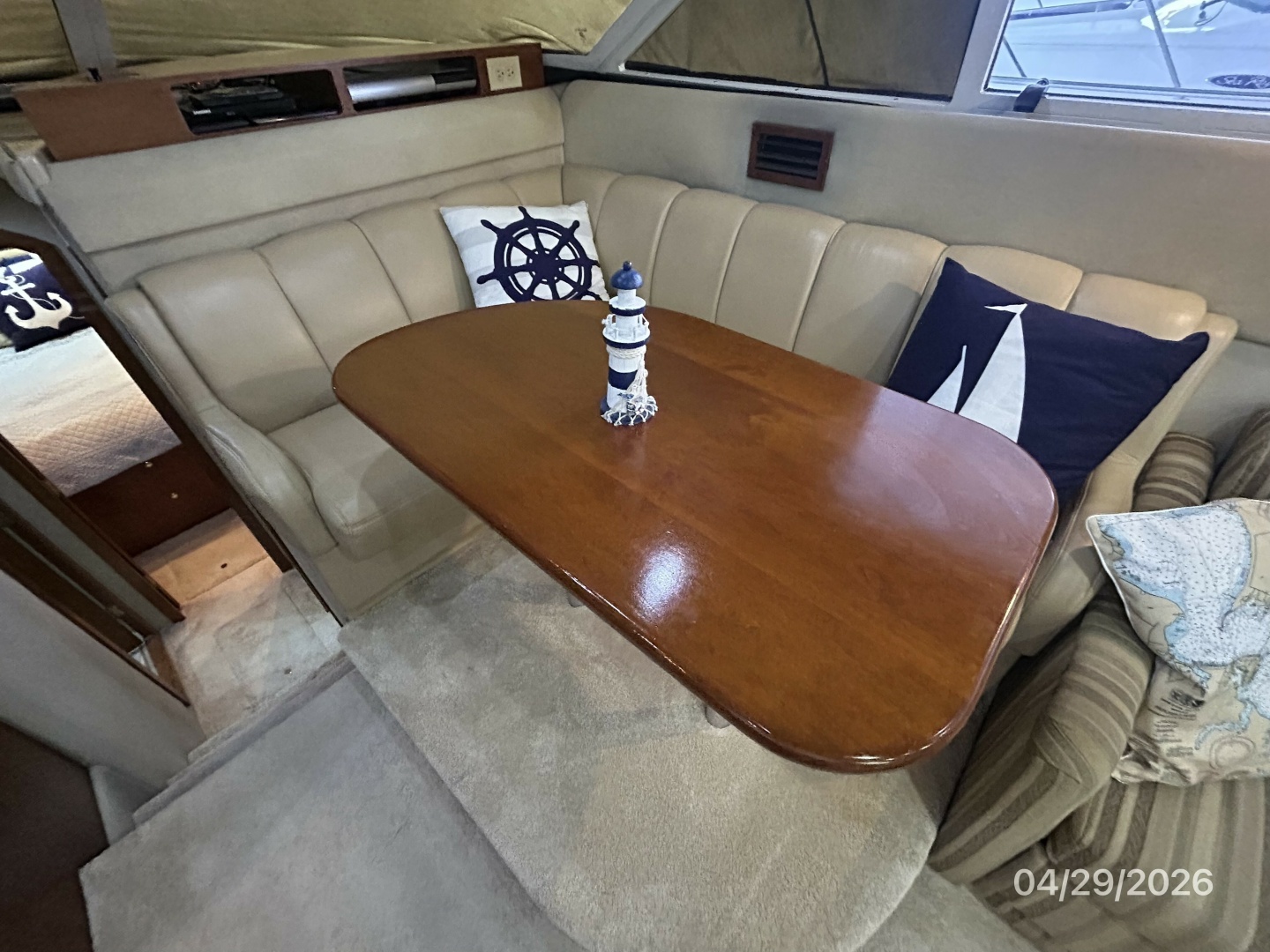 Cruisers Yachts-4450 2000-Bay Dreamer II Guntersville-Alabama-United States-44 Cruisers salon dinette-6075657 | Thumbnail