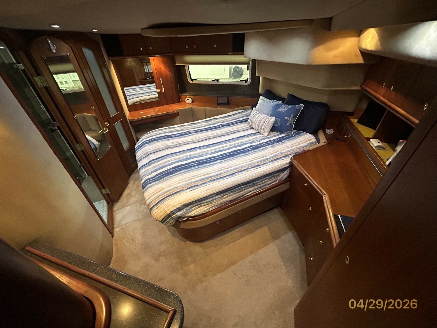 Cruisers Yachts-4450 2000-Bay Dreamer II Guntersville-Alabama-United States-44 Cruisers master stateroom-6075644 | Thumbnail