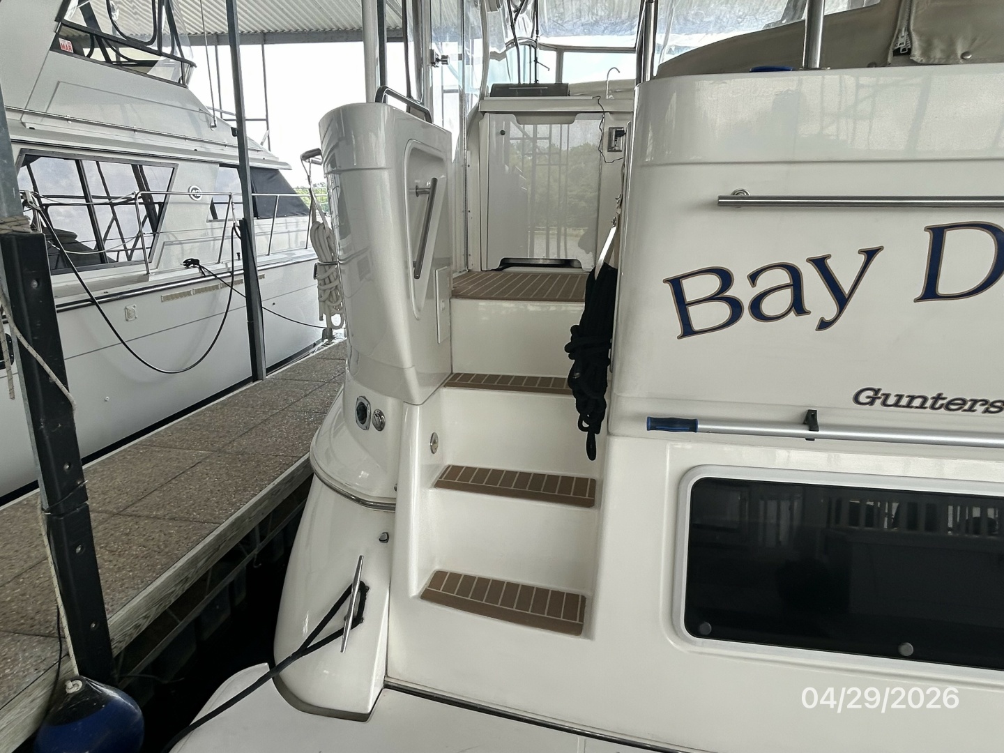 Cruisers Yachts-4450 2000-Bay Dreamer II Guntersville-Alabama-United States-44 Cruisers sundeck-swimplatform stairs-6075677 | Thumbnail