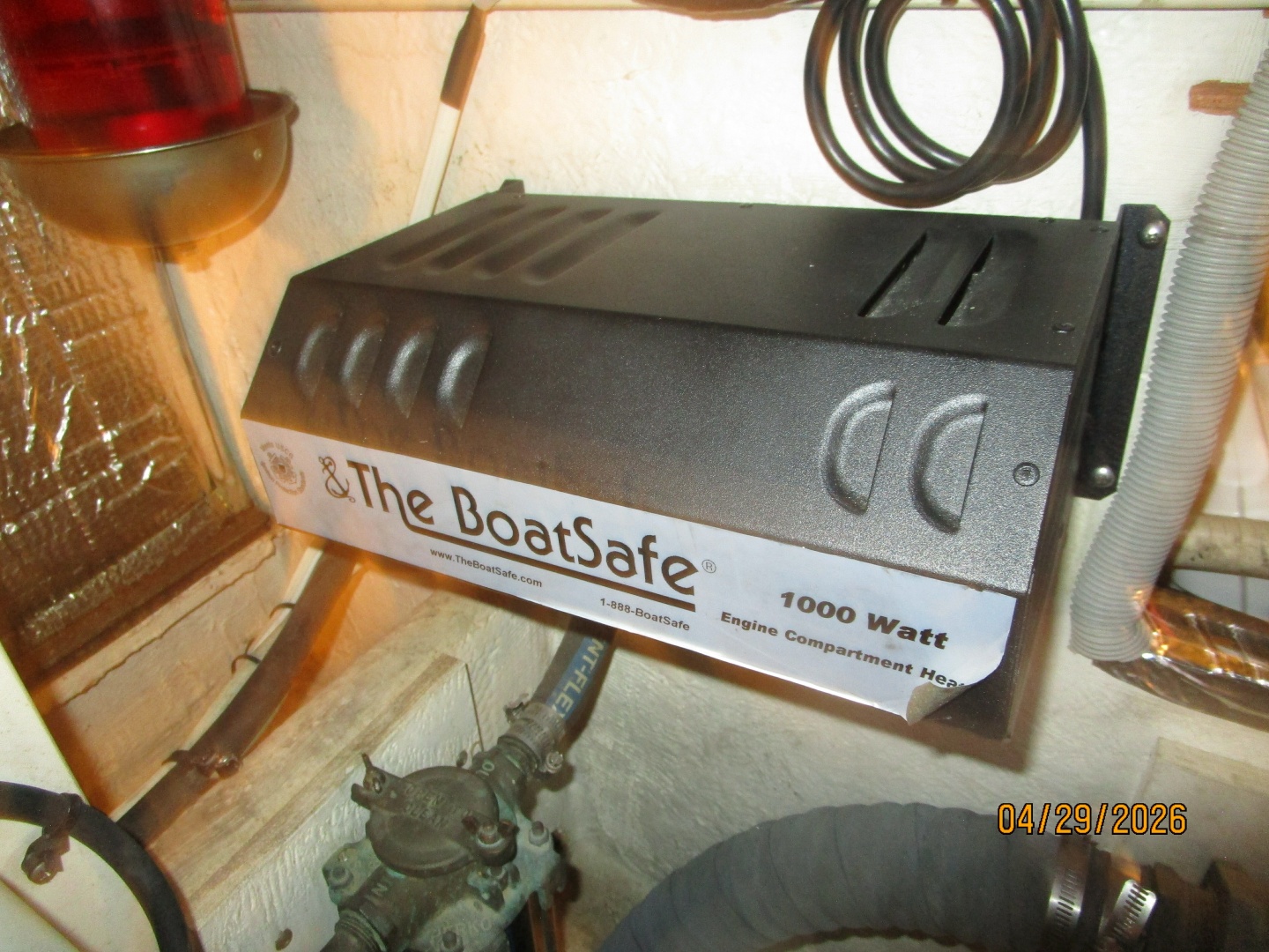 Cruisers Yachts-4450 2000-Bay Dreamer II Guntersville-Alabama-United States-44 Cruisers engine room heater-6075620 | Thumbnail