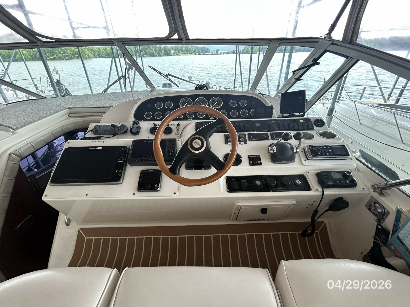 Cruisers Yachts-4450 2000-Bay Dreamer II Guntersville-Alabama-United States-44 Cruisers helm2-6075640 | Thumbnail
