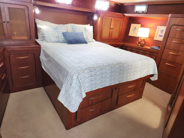 Gulfstar-44 Motor Cruiser 1980-Folly Squared Fort Pierce-Florida-United States-6075707