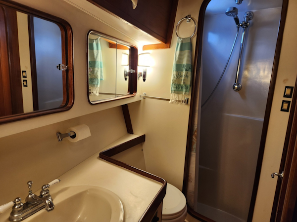 Gulfstar-44 Motor Cruiser 1980-Folly Squared Fort Pierce-Florida-United States-6075725