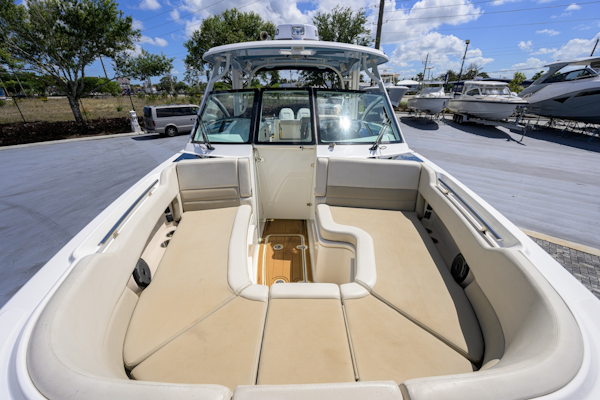 Boston Whaler-32 Vantage 2023-Veronica Stuart-Florida-United States-6075988