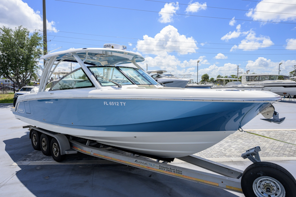 Boston Whaler-32 Vantage 2023-Veronica Stuart-Florida-United States-6075943