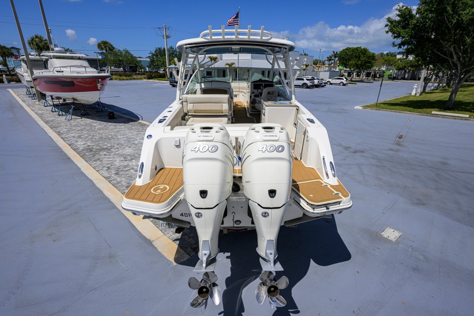 Boston Whaler-32 Vantage 2023-Veronica Stuart-Florida-United States-6075937 | Thumbnail