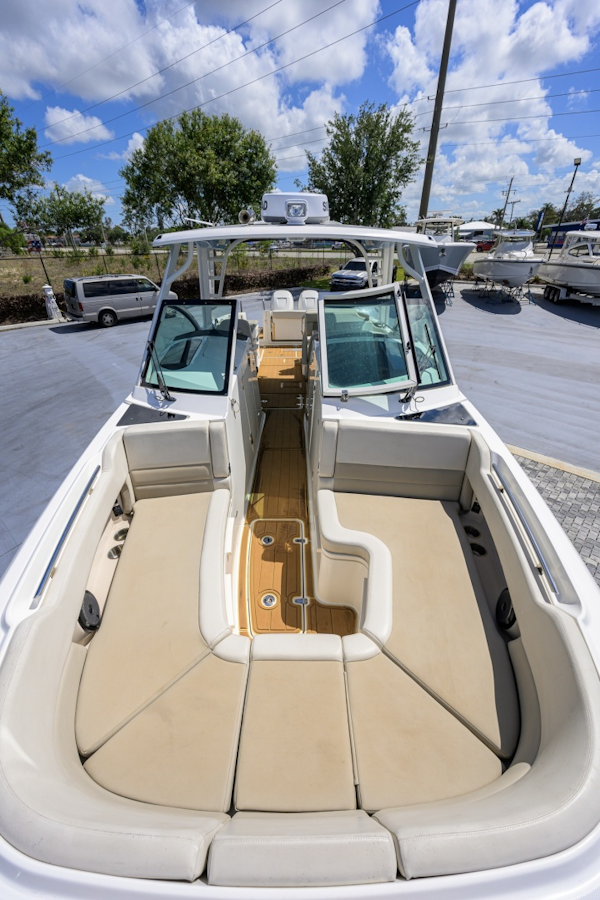 Boston Whaler-32 Vantage 2023-Veronica Stuart-Florida-United States-6075985