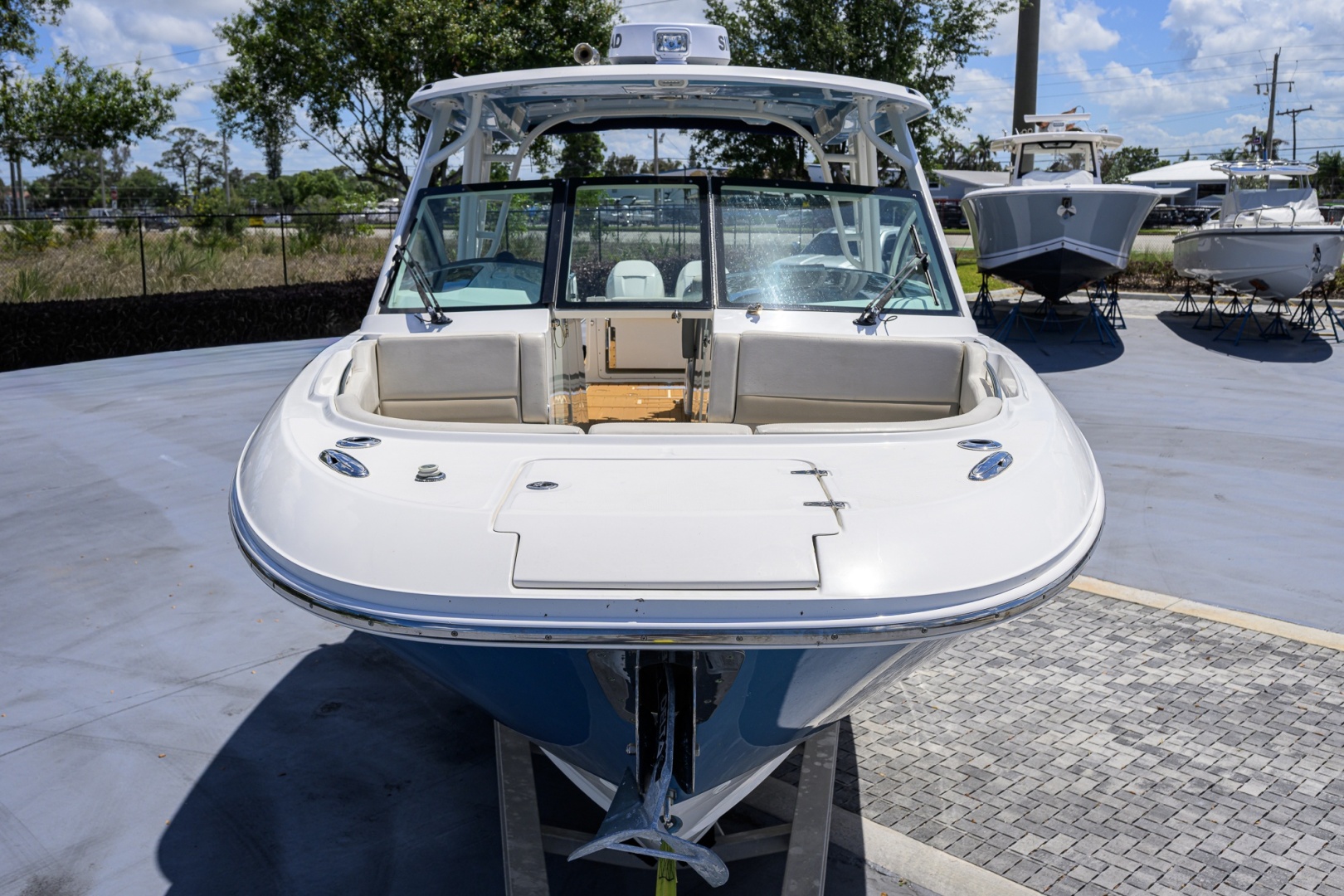 Boston Whaler-32 Vantage 2023-Veronica Stuart-Florida-United States-6075929 | Thumbnail