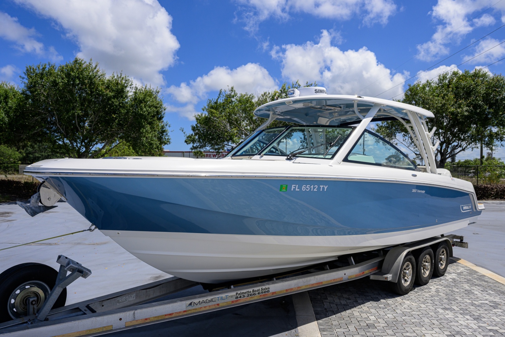 Boston Whaler-32 Vantage 2023-Veronica Stuart-Florida-United States-6075930 | Thumbnail
