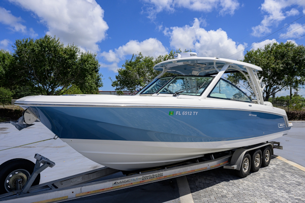 Boston Whaler-32 Vantage 2023-Veronica Stuart-Florida-United States-6075930