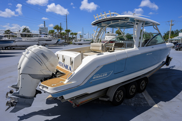 Boston Whaler-32 Vantage 2023-Veronica Stuart-Florida-United States-6075938