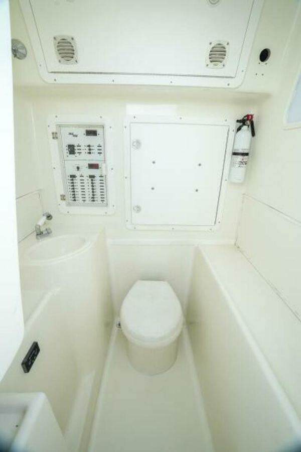 SeaVee-390 2013 -Saint Petersburg-Florida-United States-6075923