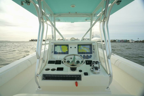 SeaVee-390 2013 -Saint Petersburg-Florida-United States-6075915