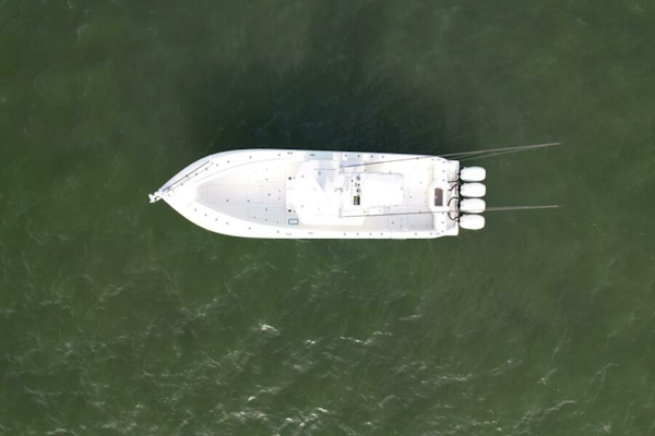 SeaVee-390 2013 -Saint Petersburg-Florida-United States-6075898
