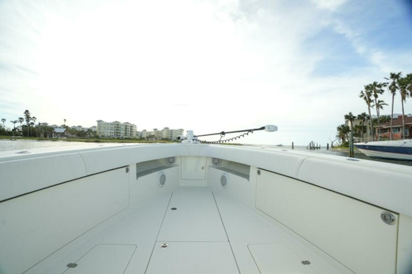 SeaVee-390 2013 -Saint Petersburg-Florida-United States-6075907