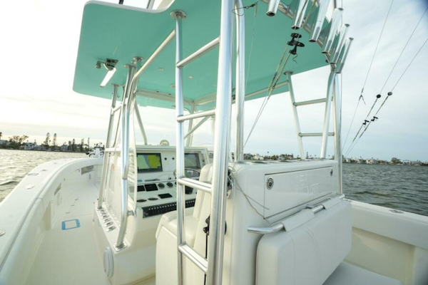 SeaVee-390 2013 -Saint Petersburg-Florida-United States-6075913