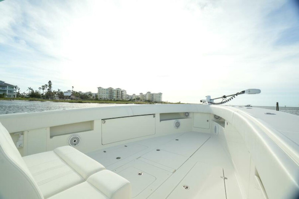 SeaVee-390 2013 -Saint Petersburg-Florida-United States-6075908