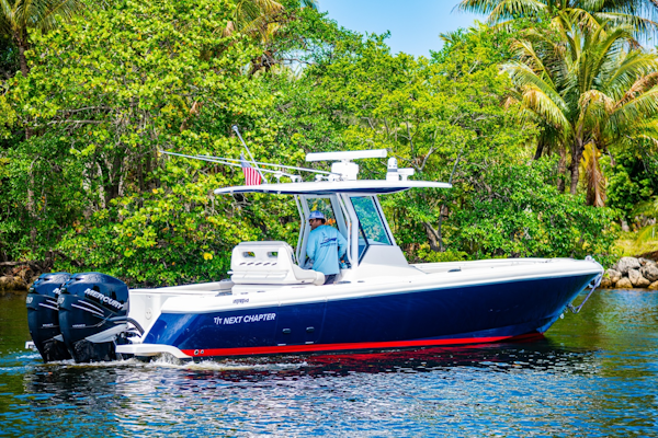 Intrepid-327 2018-T/T Next Chapter Fort Lauderdale-Florida-United States-6076339