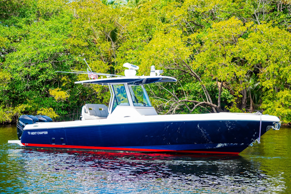 Intrepid-327 2018-T/T Next Chapter Fort Lauderdale-Florida-United States-6076337