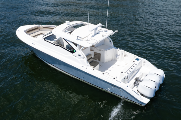 Pursuit-DC 365 2020-Irish Ayes North Palm Beach-Florida-United States-Pursuit 37  Irish Ayes  Profile-6076181