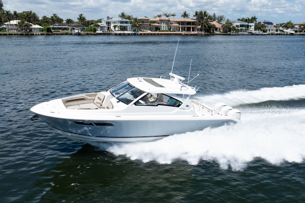 Pursuit-DC 365 2020-Irish Ayes North Palm Beach-Florida-United States-Pursuit 37  Irish Ayes  Profile-6076184