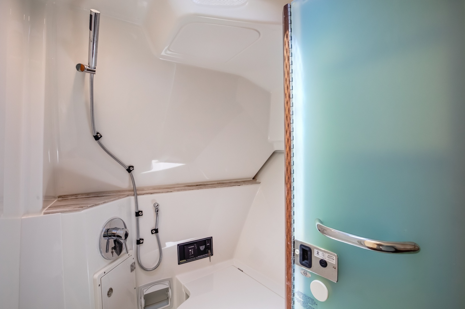 Pursuit-DC 365 2020-Irish Ayes North Palm Beach-Florida-United States-Pursuit 37  Irish Ayes  Cabin, Head-6076155 | Thumbnail