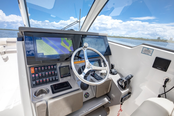 Pursuit-DC 365 2020-Irish Ayes North Palm Beach-Florida-United States-Pursuit 37  Irish Ayes  Helm Deck Electronics-6076159