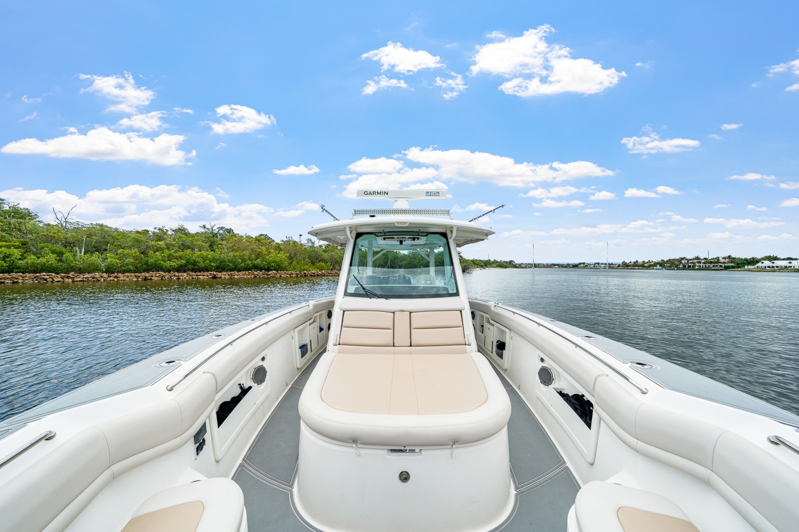 Boston Whaler-380 Outrage 2018-FELLOWSHIP Jupiter-Florida-United States-6076796 | Thumbnail