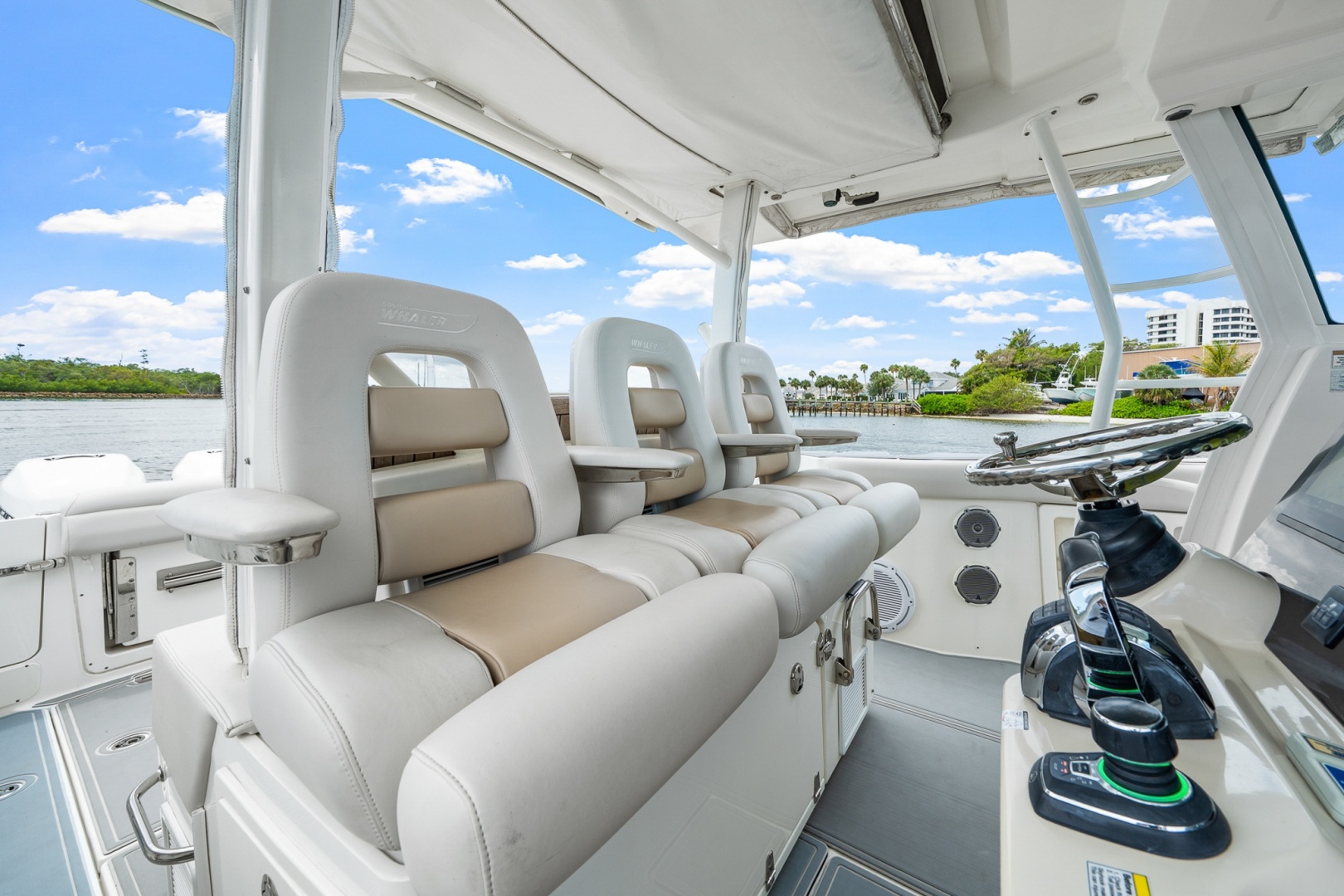 Boston Whaler-380 Outrage 2018-FELLOWSHIP Jupiter-Florida-United States-6076787 | Thumbnail