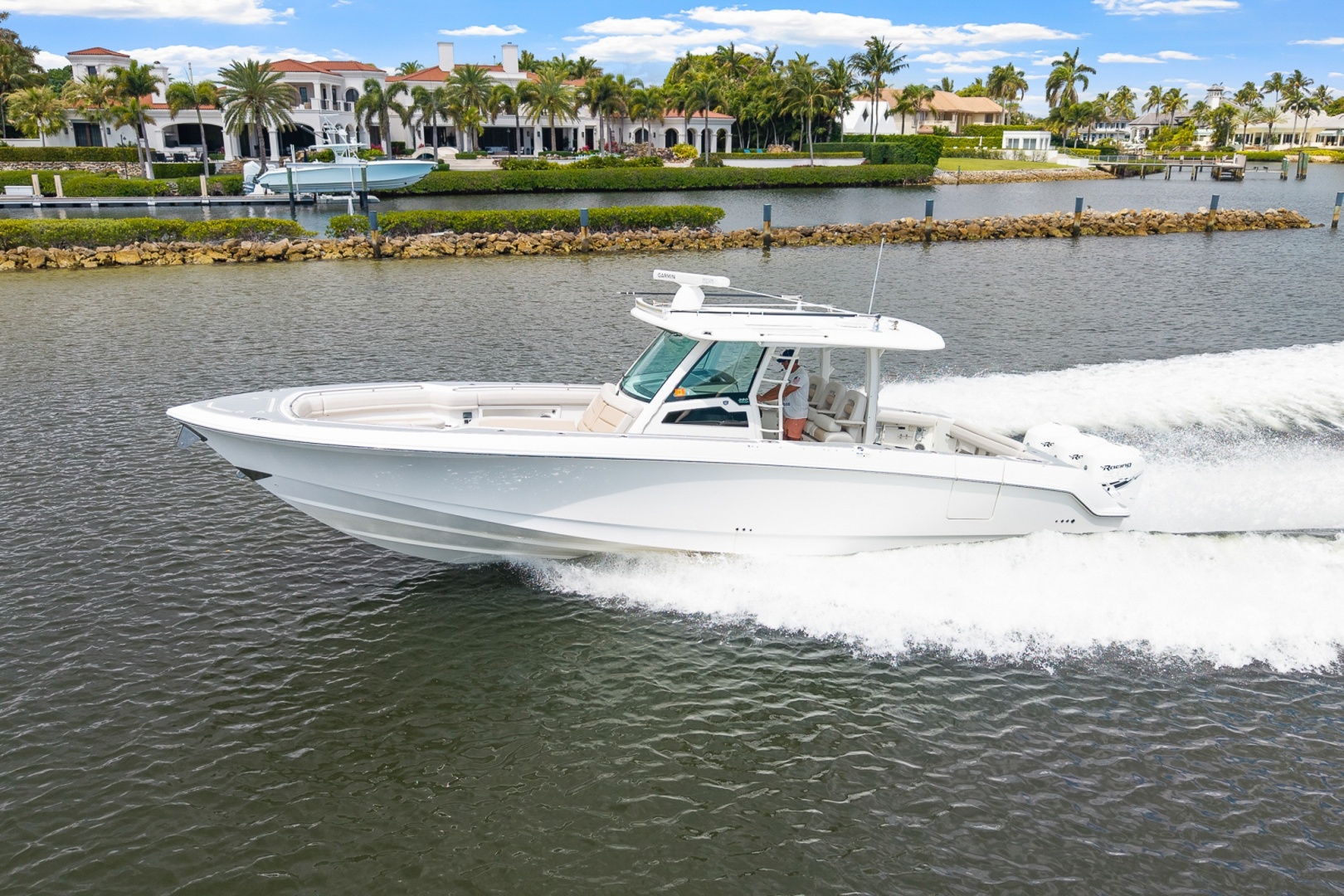 Boston Whaler-380 Outrage 2018-FELLOWSHIP Jupiter-Florida-United States-6076763 | Thumbnail