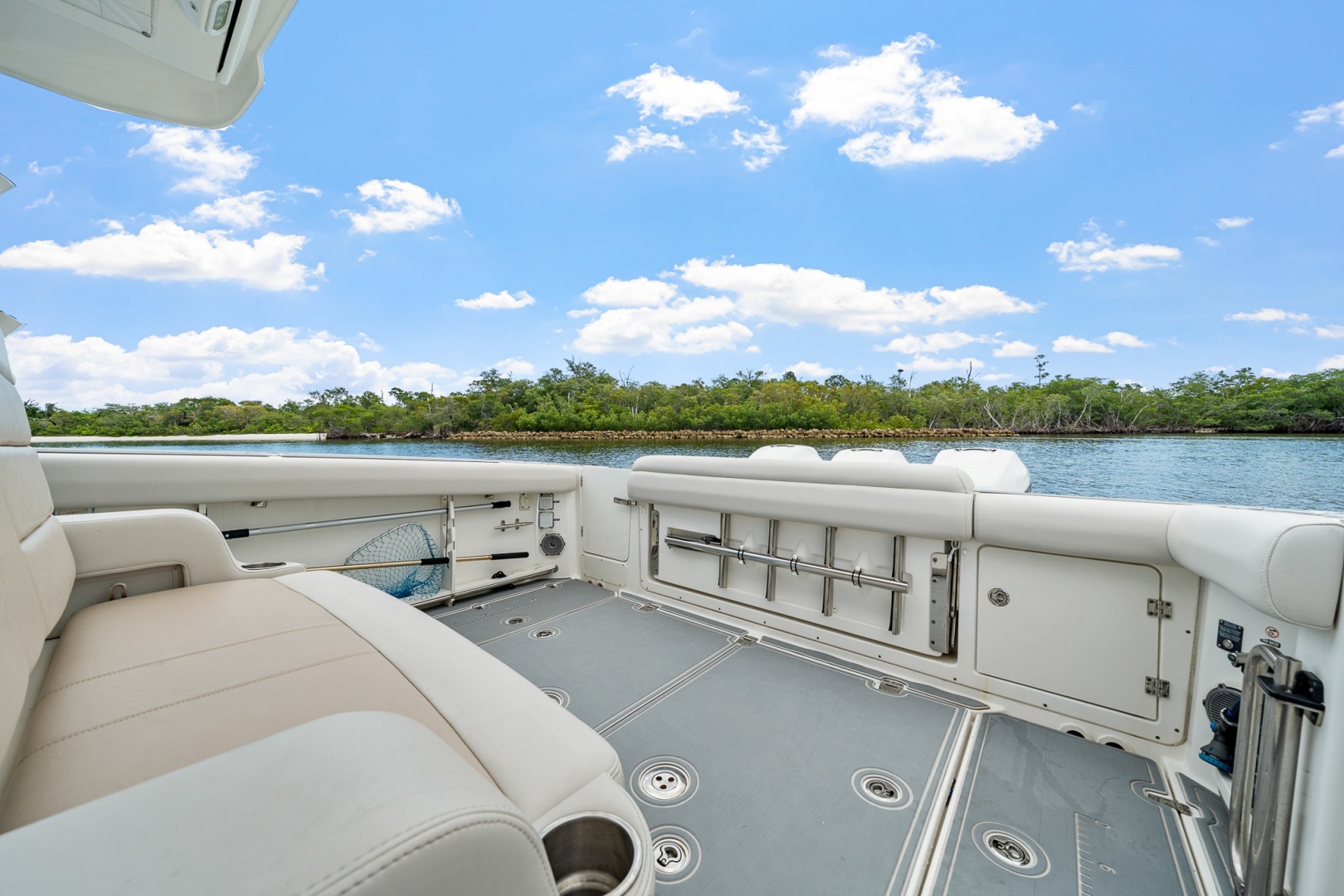 Boston Whaler-380 Outrage 2018-FELLOWSHIP Jupiter-Florida-United States-6076794 | Thumbnail