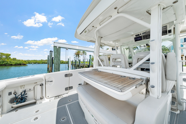 Boston Whaler-380 Outrage 2018-FELLOWSHIP Jupiter-Florida-United States-6076778