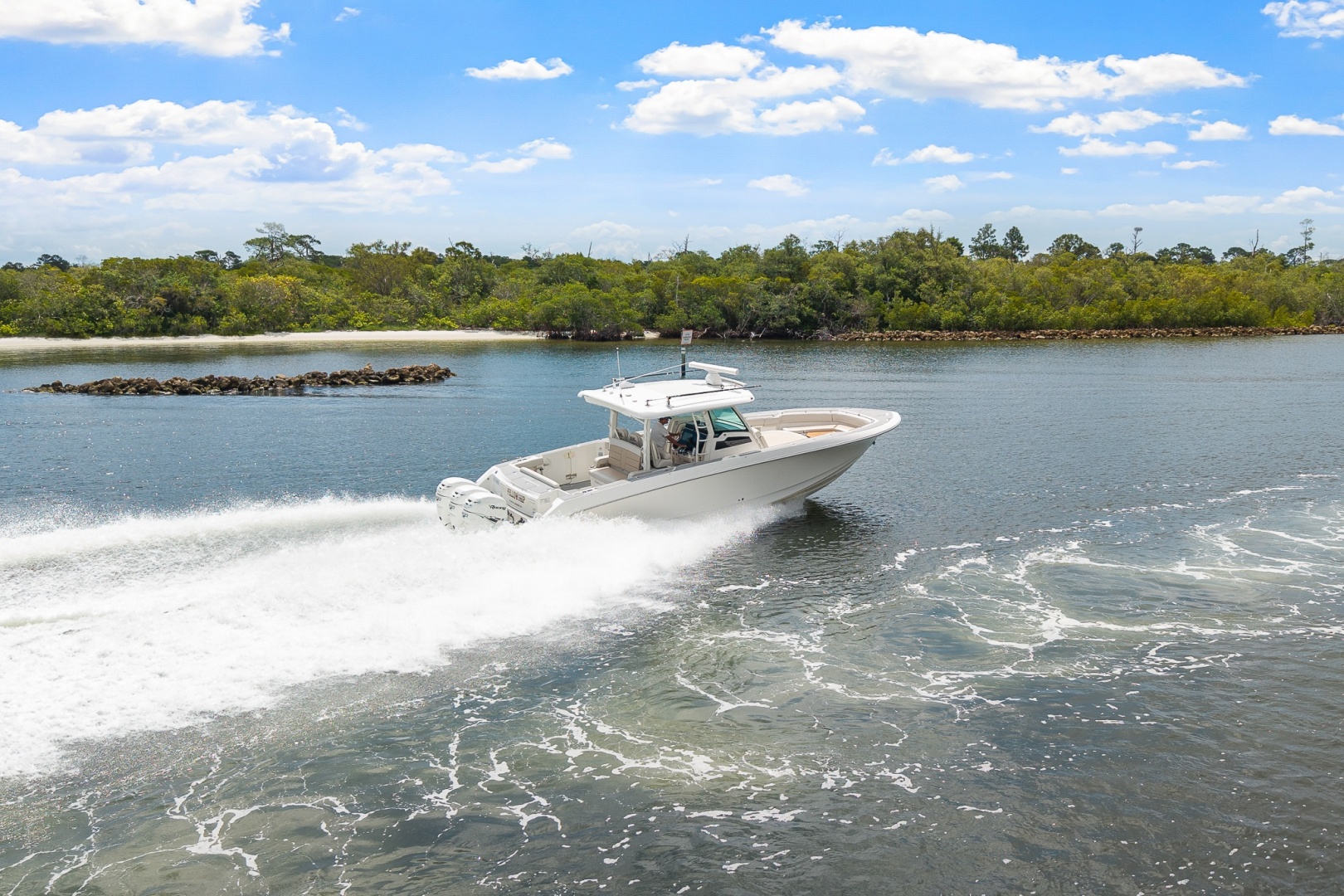 Boston Whaler-380 Outrage 2018-FELLOWSHIP Jupiter-Florida-United States-6076769 | Thumbnail