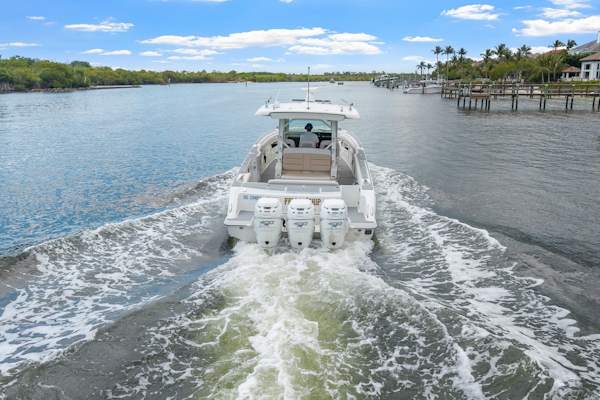 Boston Whaler-380 Outrage 2018-FELLOWSHIP Jupiter-Florida-United States-6076774
