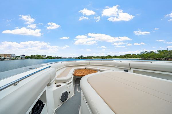 Boston Whaler-380 Outrage 2018-FELLOWSHIP Jupiter-Florida-United States-6076797