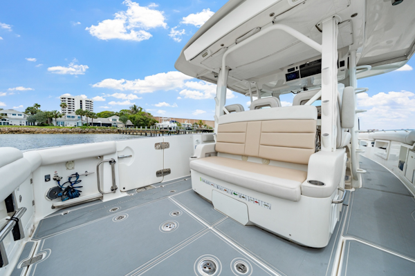 Boston Whaler-380 Outrage 2018-FELLOWSHIP Jupiter-Florida-United States-6076789