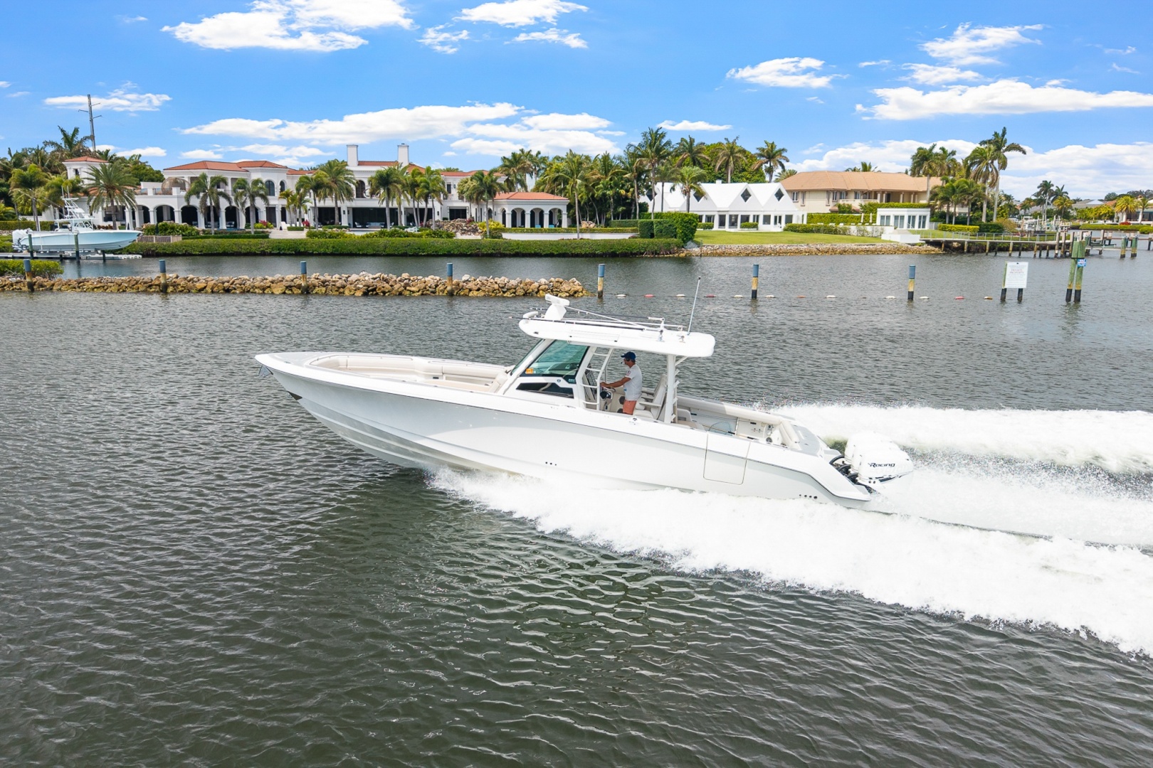 Boston Whaler-380 Outrage 2018-FELLOWSHIP Jupiter-Florida-United States-6076764 | Thumbnail