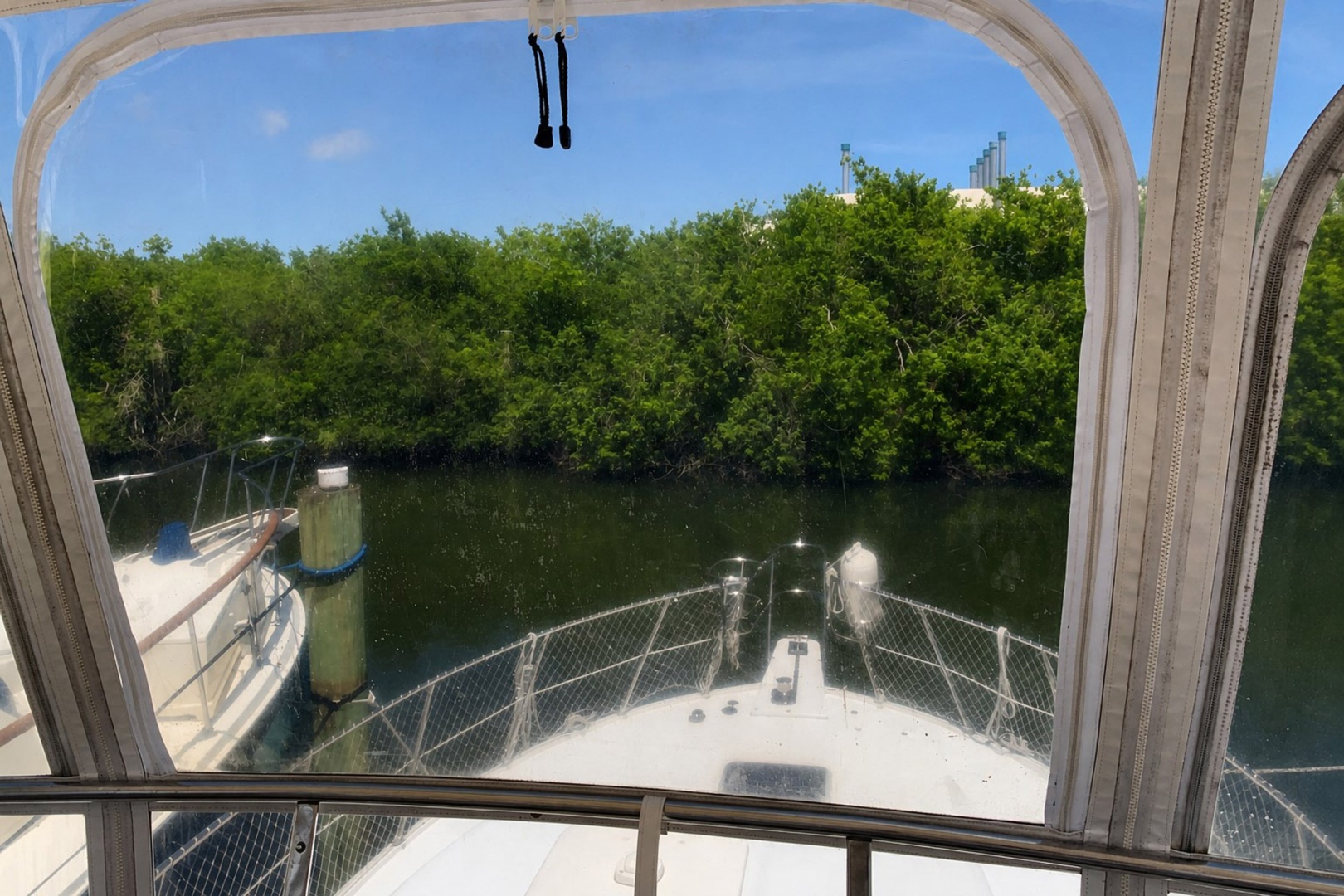 Novatec-50 Islander Cockpit 1996-Sea Rash Inn Merritt Island-Florida-United States-6142157 | Thumbnail