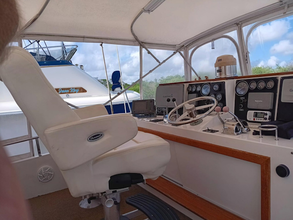 Novatec-50 Islander Cockpit 1996-Sea Rash Inn Merritt Island-Florida-United States-6142153