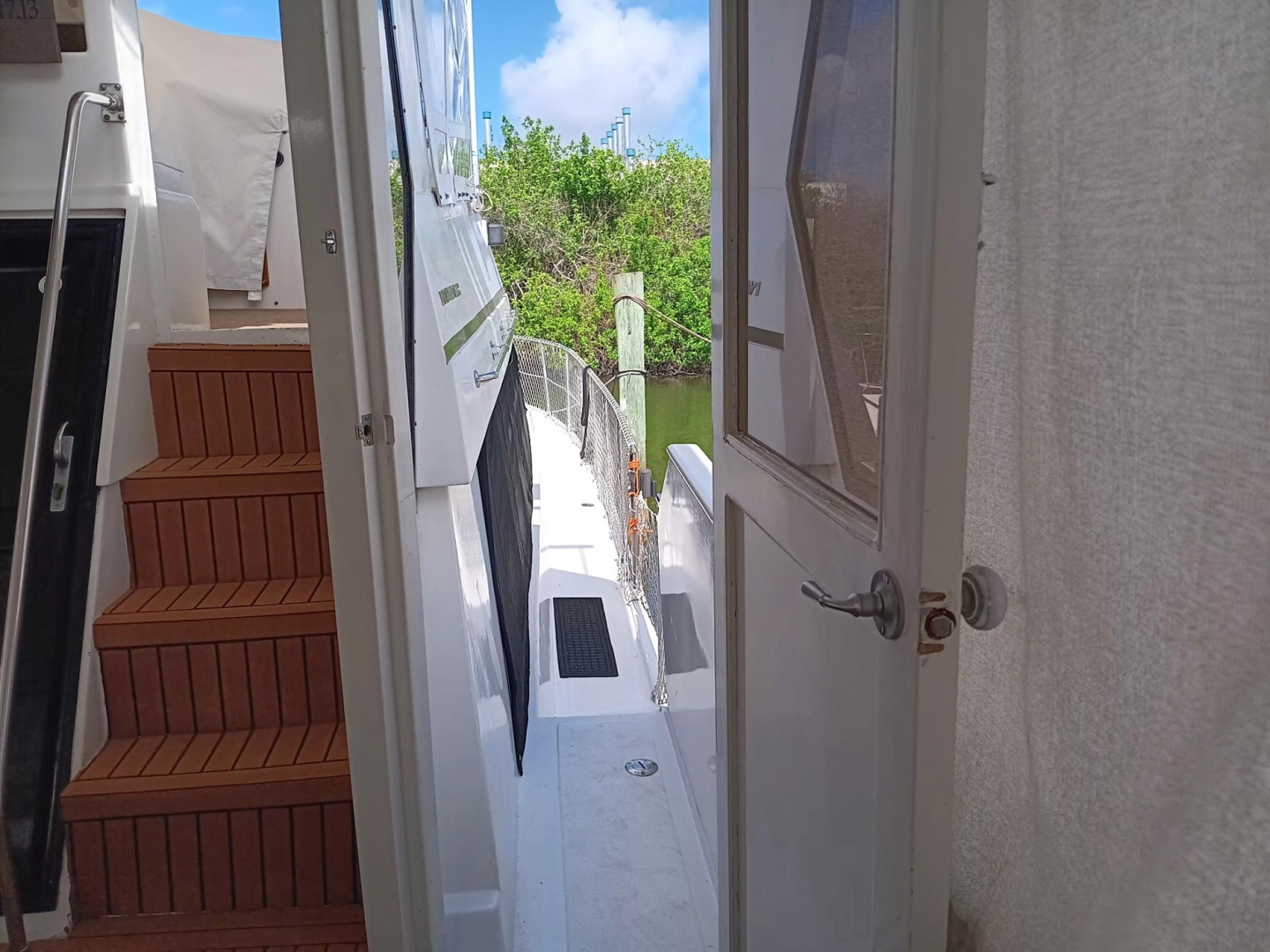 Novatec-50 Islander Cockpit 1996-Sea Rash Inn Merritt Island-Florida-United States-6142151 | Thumbnail