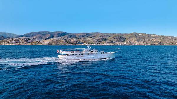 Feadship-Custom 1970-ALHAMBRA San Lorenzo al Mare-Italy-6080092
