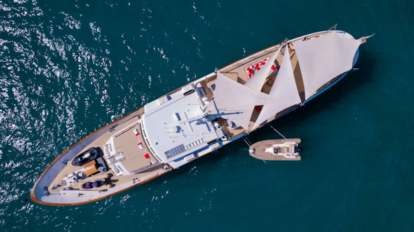 Feadship-Custom 1970-ALHAMBRA San Lorenzo al Mare-Italy-6080118