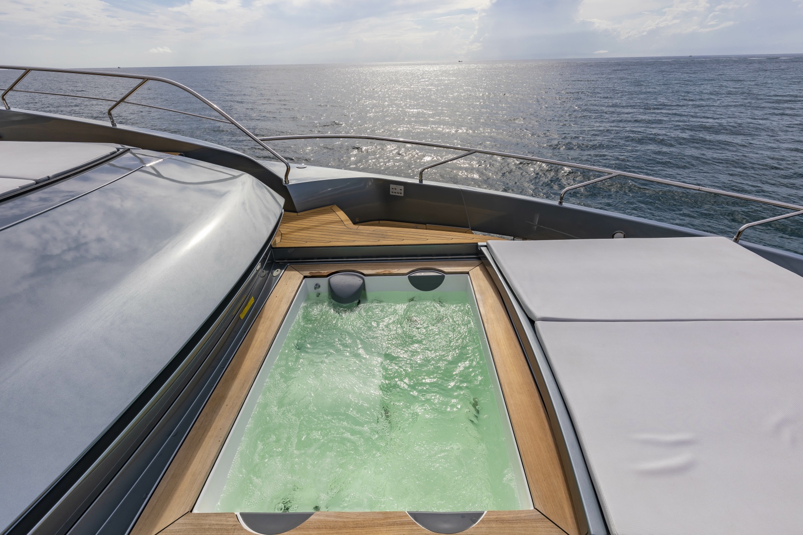 Riva-110 Dolce Vita 2020-NO SURRENDER Newport-Rhode Island-United States-6077759 | Thumbnail