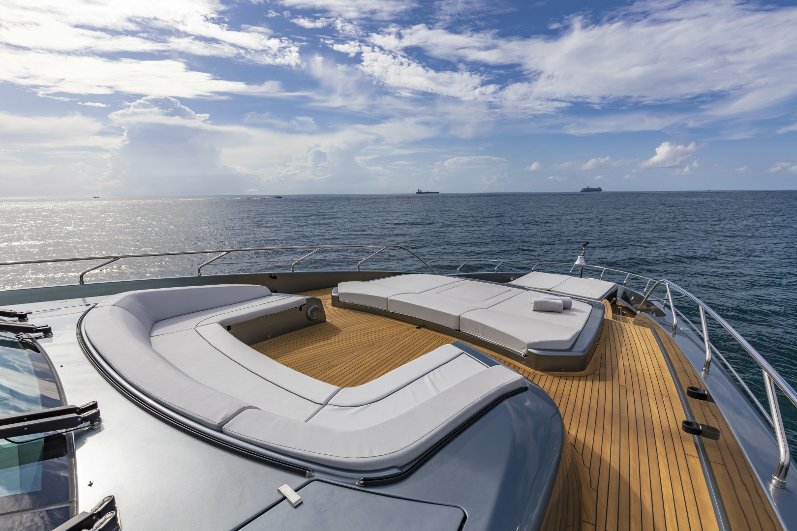 Riva-110 Dolce Vita 2020-NO SURRENDER Newport-Rhode Island-United States-6077750 | Thumbnail
