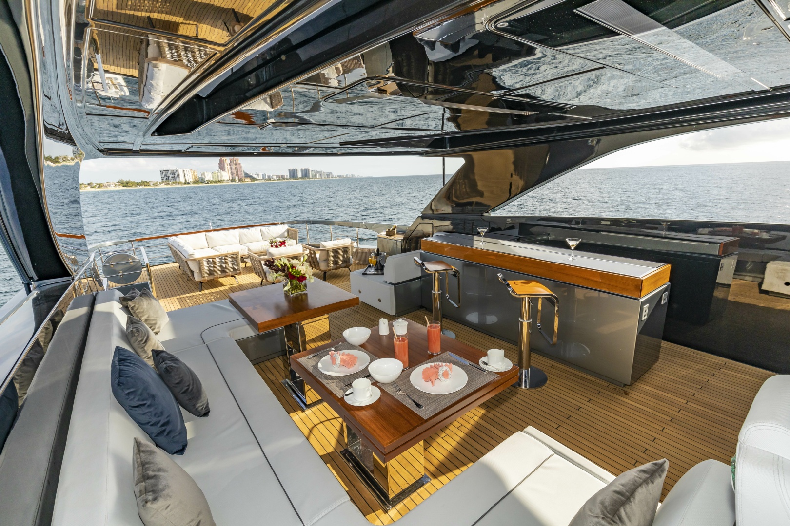 Riva-110 Dolce Vita 2020-NO SURRENDER Newport-Rhode Island-United States-6077732 | Thumbnail