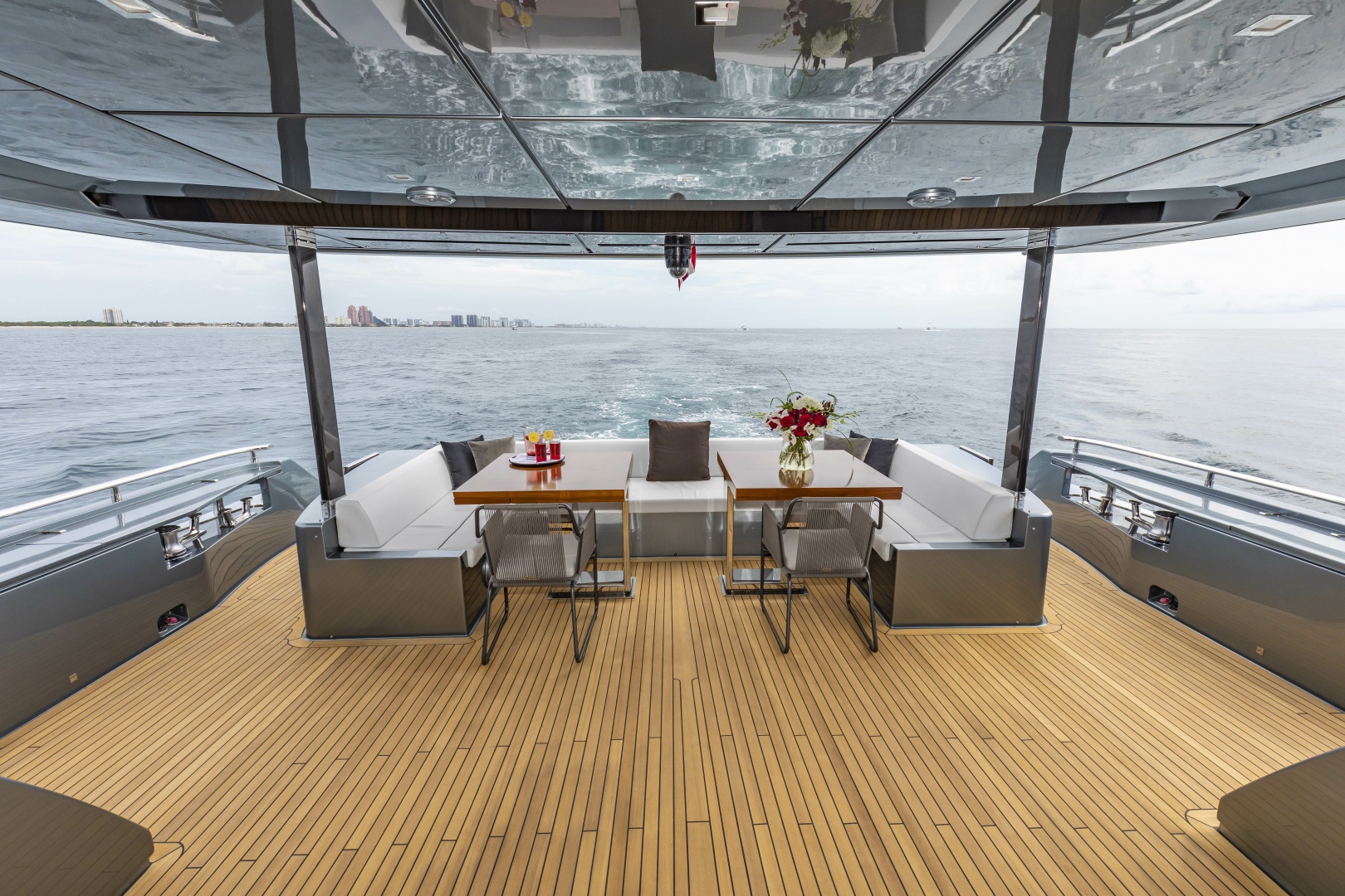 Riva-110 Dolce Vita 2020-NO SURRENDER Newport-Rhode Island-United States-6077768 | Thumbnail