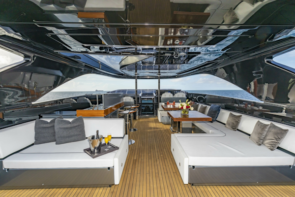 Riva-110 Dolce Vita 2020-NO SURRENDER Newport-Rhode Island-United States-6077699